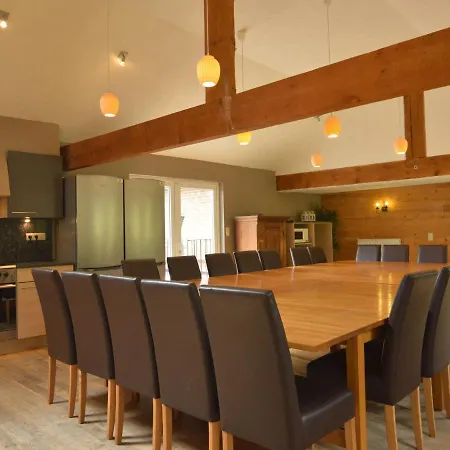 بيت للعطل Wellness & Wilderness Libomont Escape *